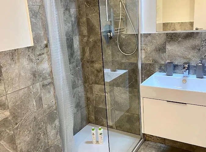 Fashion House Elvira 2