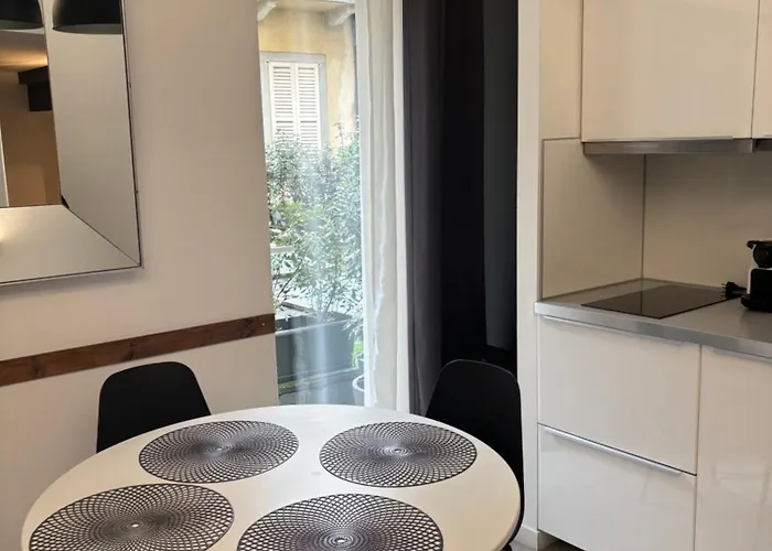 Fashion House Elvira 2 *