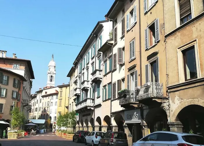 Fashion House Elvira 2 * Bergamo