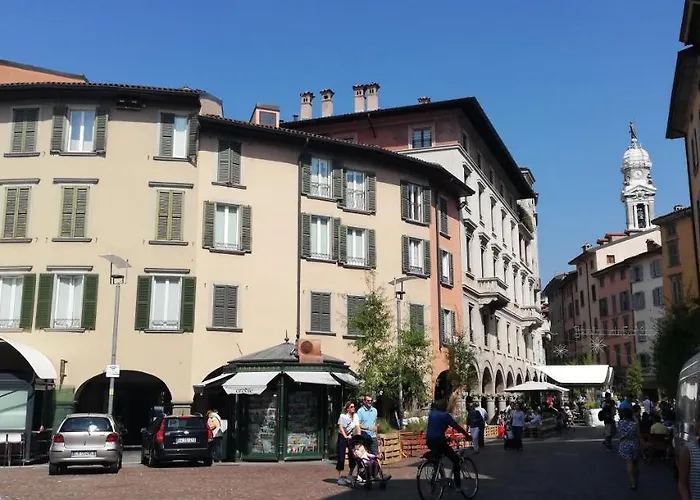 Fashion House Elvira 2 *